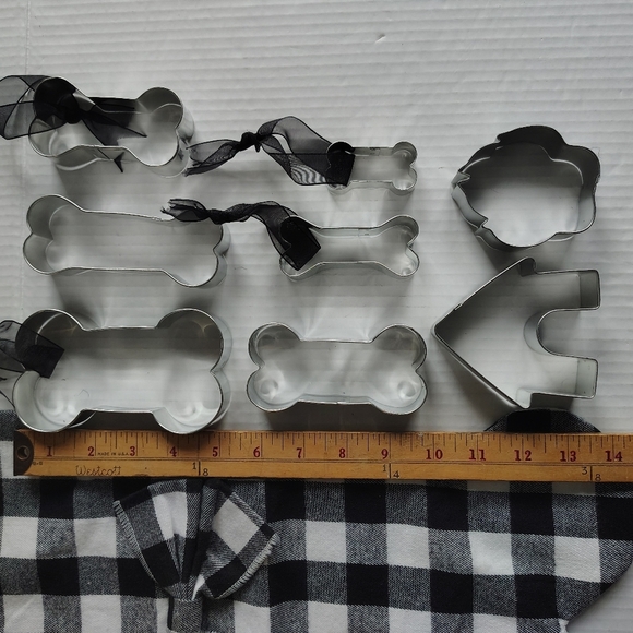 Buffalo Plaid Dog Stocking With Dog Bone Cookie Cutters Dog Christmas Ornaments - Picture 16 of 16